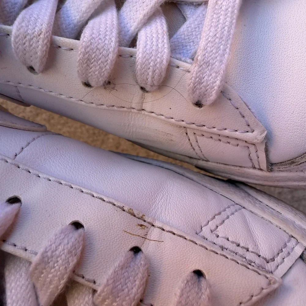 White Nike Women's‎ Blazer Mid '77 Sneakers